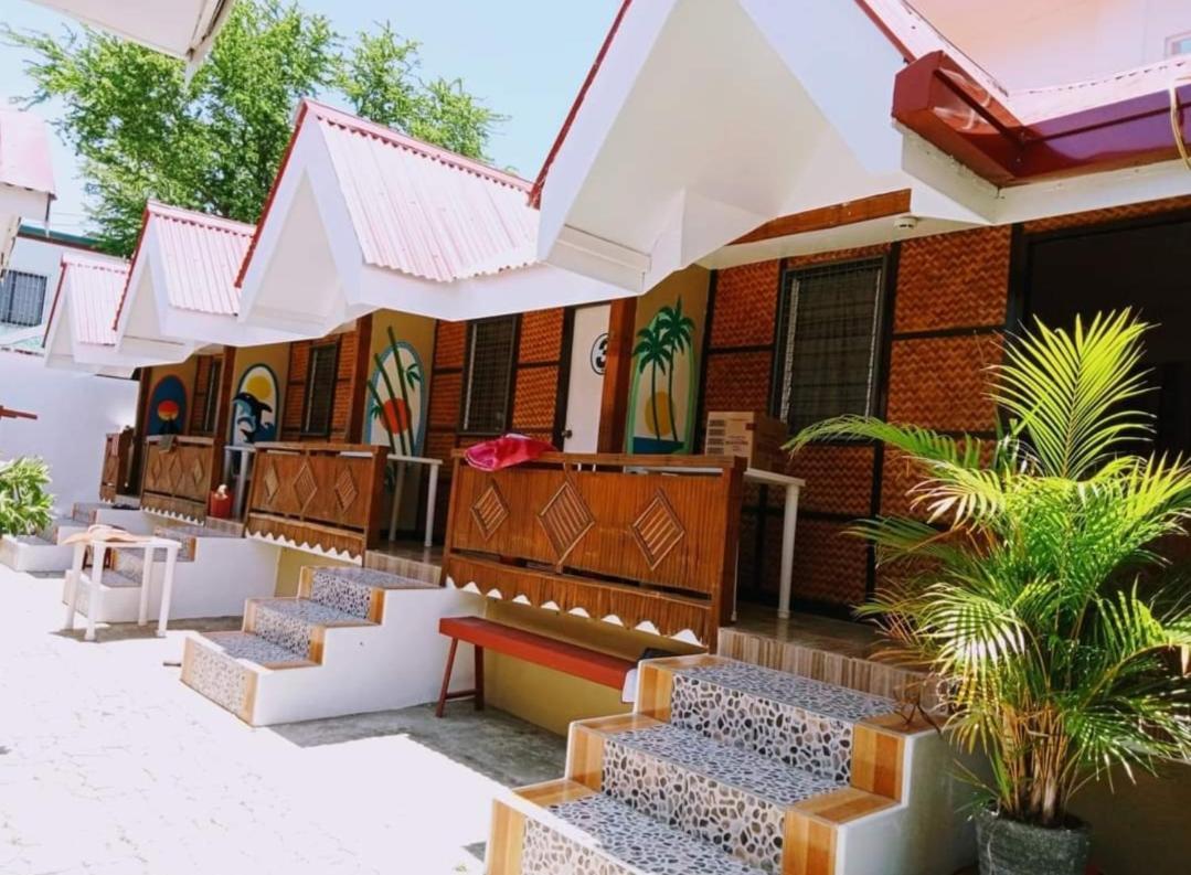 Sandstorm Lodge And Cafe بويرتو غاليرا المظهر الخارجي الصورة