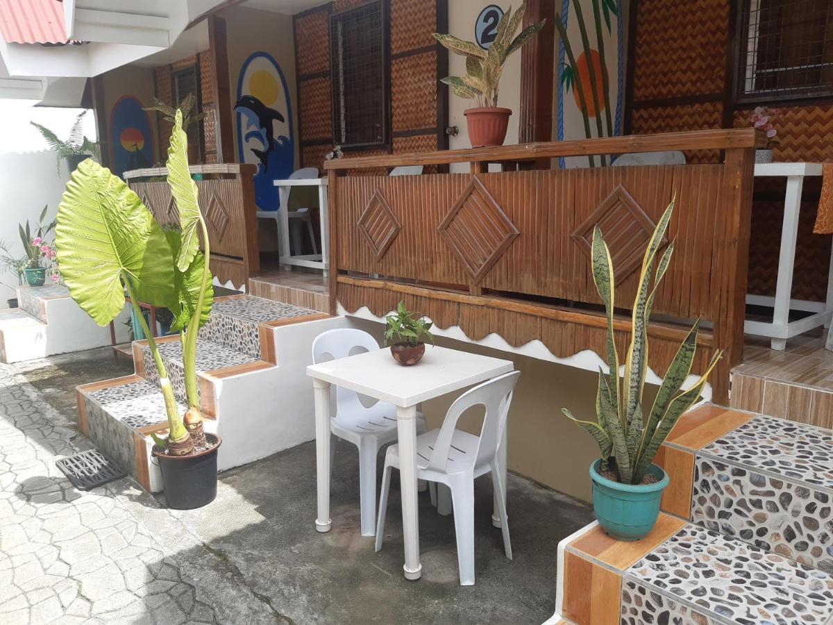 Sandstorm Lodge And Cafe بويرتو غاليرا المظهر الخارجي الصورة