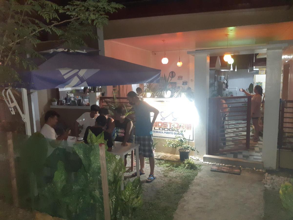 Sandstorm Lodge And Cafe بويرتو غاليرا المظهر الخارجي الصورة